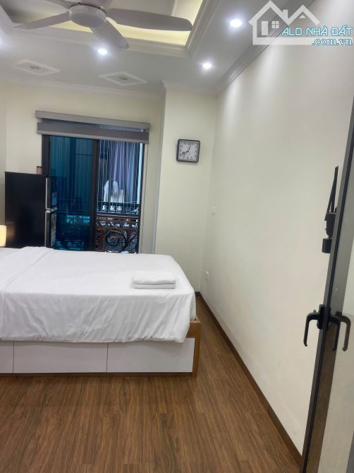 Cho Thuê CCMN 230 Võ Chí Công Cầu Giấy 25m2 Studio Ban Công Bếp Riêng Thang Máy Giặt Chung