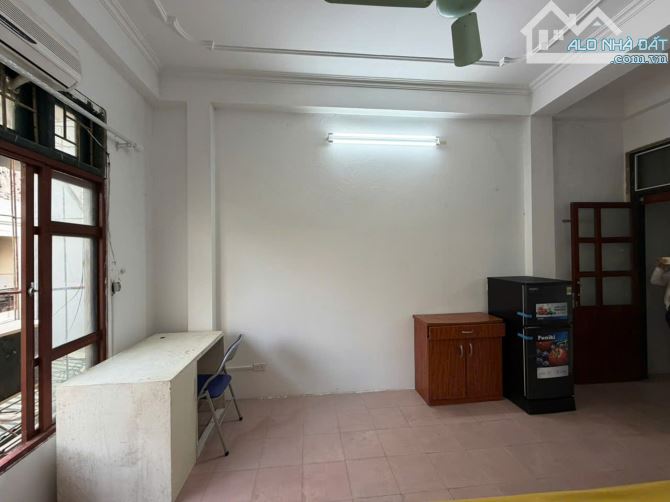 Cho thuê mặt phố Đông Tác Kim Liên Phòng khép kín điều hòa nóng lạnh đầy đủ giá 3,8 triệu