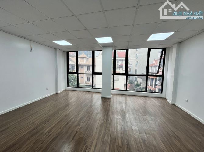 Cho thuê văn phòng tại Trần Phú, Mỗ Lao, diện tích 60 m2/tầng, sàn như ảnh