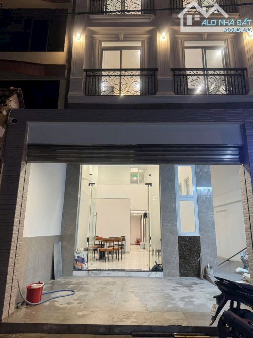 Mặt bằng cho thuê ngay Tân Định DT 35m2 tại trung tâm Quận 1
