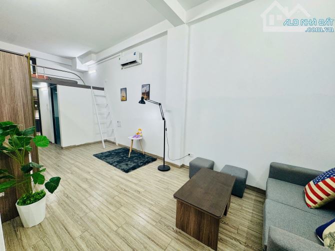 Cho Thuê CCMN 30 Phú Mỹ Nam Từ Liêm 25m2 Cửa Sổ Ban Công Full Đồ Thang Máy Nuôi Pet