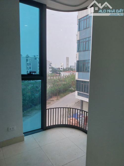 Cho Thuê Nhà Lô Góc Văn Phòng MBKD DV Phú Lương Hà Đông 260m2, 4 Tầng Vskk Thang Máy Ô Tô