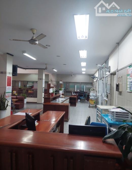 Cho thuê văn phòng, spa, gym, dạy học: 50m 6tr. 80m 12tr; 130m 18tr. Thanh Nhàn
