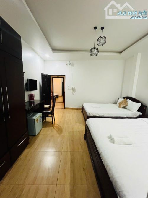 Cho Thuê Khách Sạn 1000m2 Full Nội Thất, Cái Răng, Cần Thơ