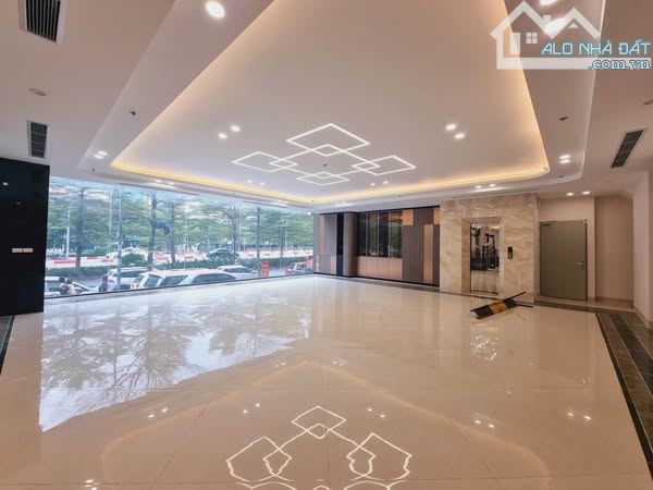 CHO THUÊ VĂN PHÒNG MẶT PHỐ HOÀNG QUỐC VIỆT – DIỆN TÍCH LINH HOẠT – GIÁ CHỈ 180K/M