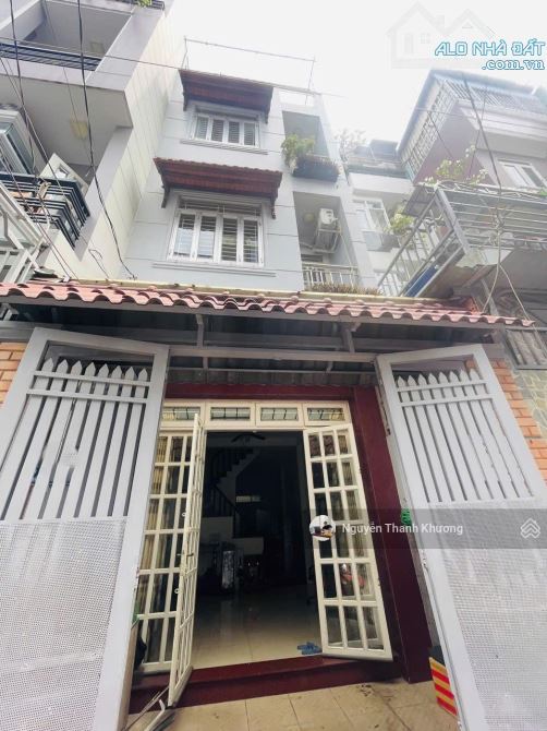 Cho thuê nhà hẻm Ô Tô 1/ Nguyễn Thái Sơn - P5 GV - 3 Lầu - 4PN- Sân thượng