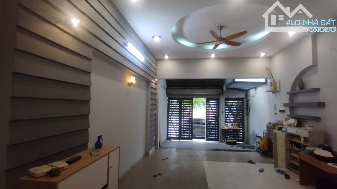Cho thuê nhà P. Hiệp Bình Phước . MT Đường KDC Hồng Long,Đường Hiệp Bình Thủ Đức.