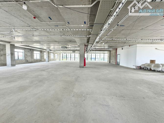 TOÀ NHÀ MỚI BÃI XE CỰC RỘNG GIÁ CHỈ 288.000Đ/M2. LH: OFFICE DANANG