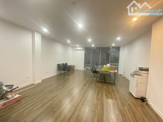 Cho thuê văn phòng 50m2 tại Tây Sơn, Đống Đa, Hà Nội, giá 13 triệu VND