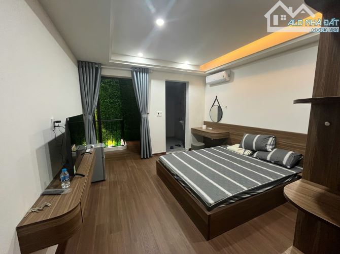 NHÀ tại Văn Cao cực đẹp , 83m2, 3,5 tầng, 5 ngủ khép kín