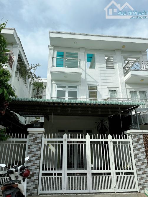 Cho thuê nhà khu đô thị Hưng Phú,có nội thất 13tr/tháng