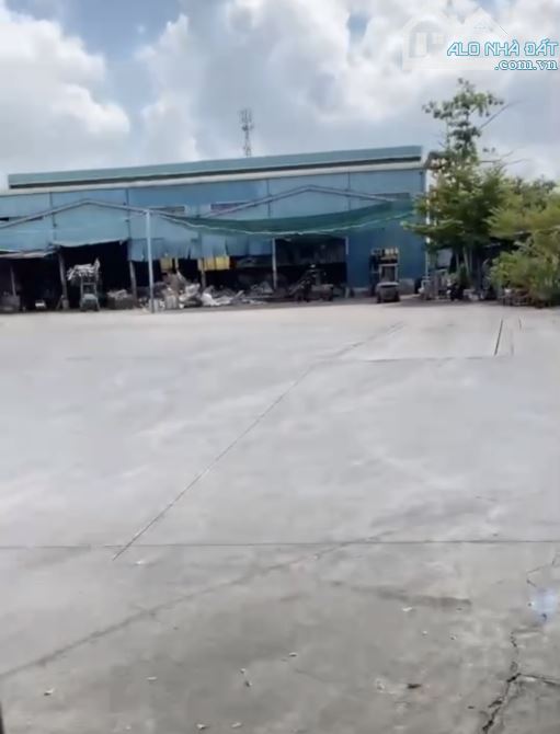 Cho thuê mặt tiền Ql1A 4500m2, P.BHH, Bình Tân