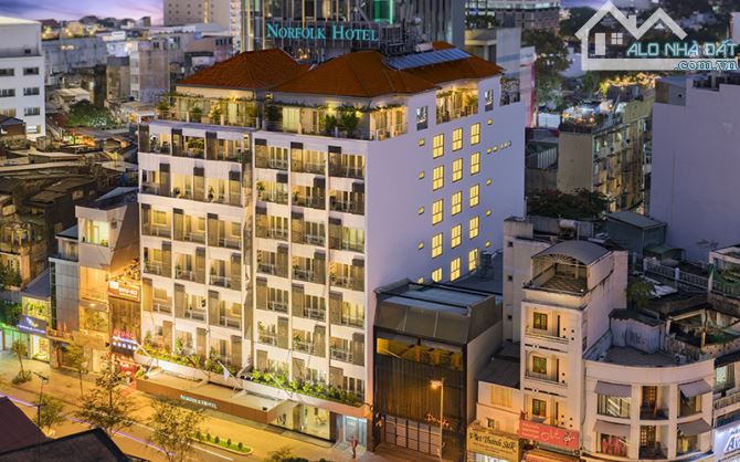 KHÁCH SẠN 4 SAO- 95 PHÒNG- MẶT TIỀN BẾN THÀNH,Q1- GIÁ: 2,1 TỶ/ THÁNG