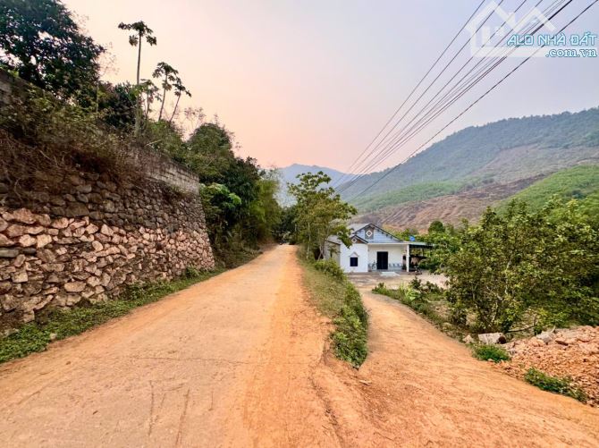 Diện tích hơn 2ha có 400 thổ cư 1500m cln còn lại rsx 1,9ha tại Thương Tiến, Kim Bôi, Hòa