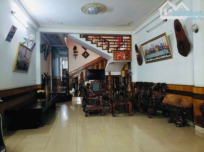 BÁN NHÀ MẶT TIỀN LÊ ĐẠI HÀNH,P.THÀNH CÔNG , 1 trệt 2 lầu,giá tốt nhất khu vực