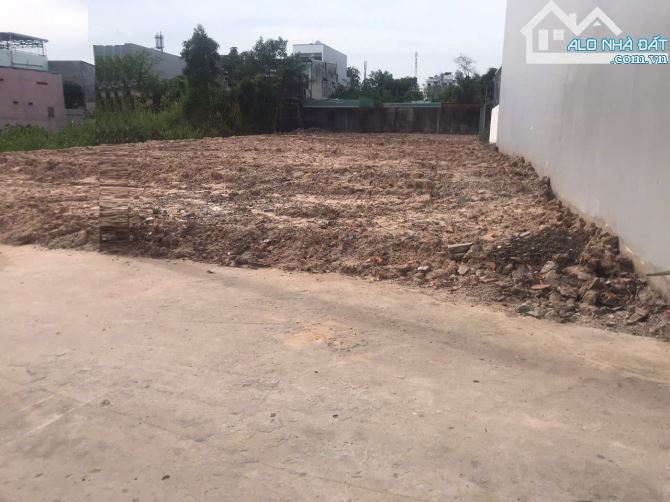 Bán lô đất 570m2 full thổ HXT Hà Huy Giáp, Thạnh Lộc giá 19 tỷ tl