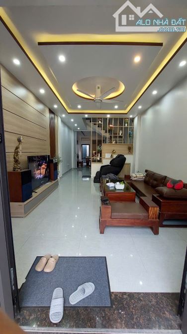 C.H.O T.H.U.Ê N.H.À NAM HẢI- HẢI AN, 81 M2, 3 TÂNG, 3 NGỦ KHÉP KÍN 15 TRIỆU