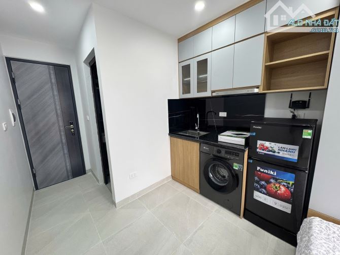 Cho Thuê CCMN 2 Nguyễn Công Trứ Văn Quán Hà Đông 25m2 Studio Ban Công Thang Máy Giặt Riêng