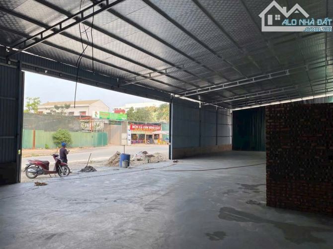 CHO THUÊ MBKD NGỌC THỤY LONG BIÊN 300M, 27 TRIỆU, KD HÀNG ĂN, Ô TÔ, VỈA HÈ