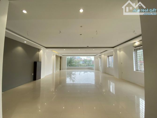 🍒 CHO THUÊ TÒA NHÀ ĐÃ HOÀN THIỆN MẶT ĐƯỜNG LÊ HỒNG PHONG . VỊ TRÍ LÔ 7B