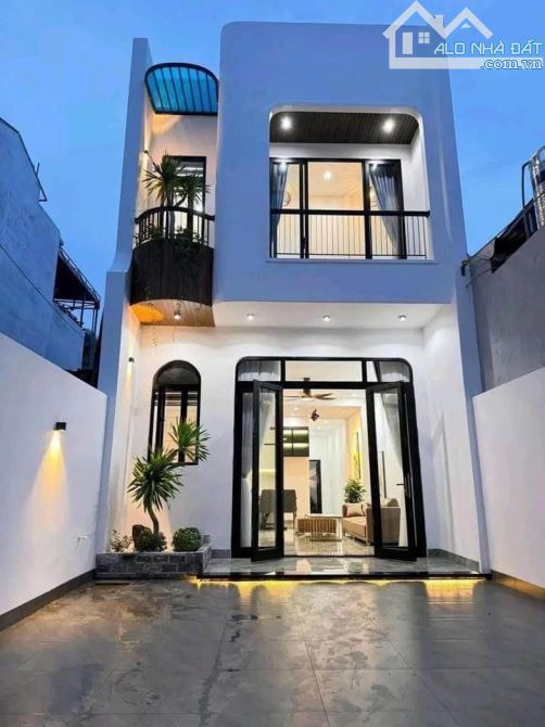 Cần Bán Căn Nhà Đường Đồng Khởi Gần CX 75 DT 5x20 Sổ Riêng Thổ Cư 100%