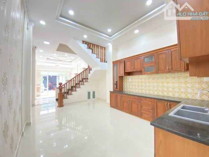 Chính chủ cho Thuê nhà Khu Dân Cư Lộc Vừng sát bên Vạn Phúc city
