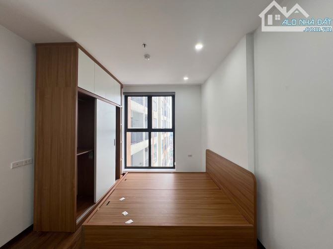 Cho thuê căn 1 ngủ Green Pearl, tầng cao, view bể bơi, đầy đủ nội thất