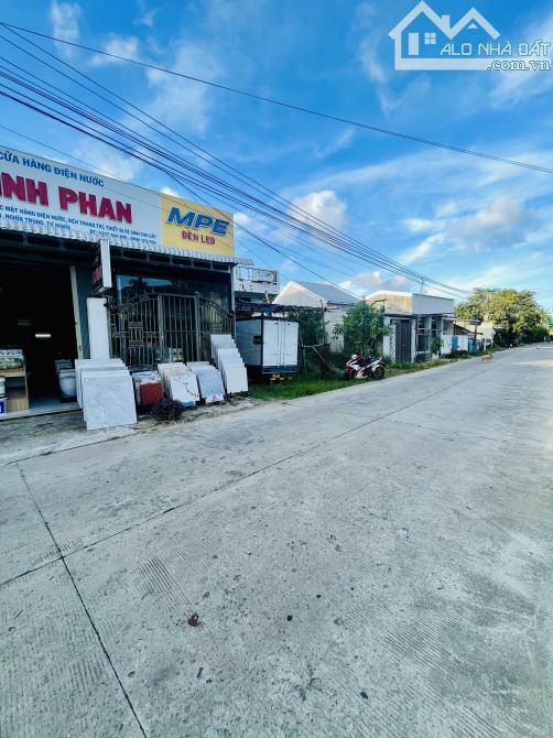 Mặt Tiền Kinh Doanh - 690 triệu