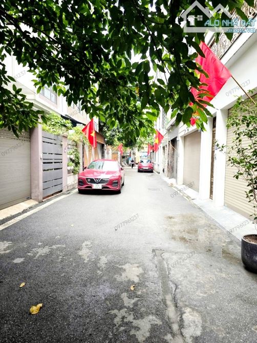 BÁN NHÀ XUÂN LA 90m2 × 5T × MT 5m. GARA Ô TÔ + THANG MÁY - ĐẲNG CẤP, SANG TRỌNG