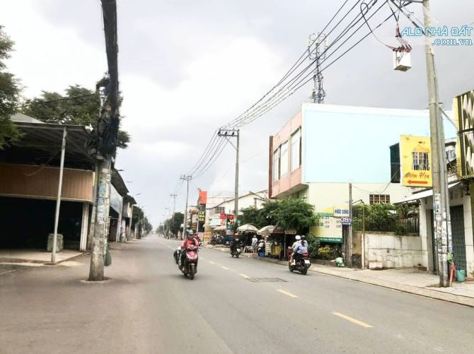 Bán nhà mặt tiền Mã Lò, diện tích lớn giá 20 tỷ + x tỷ