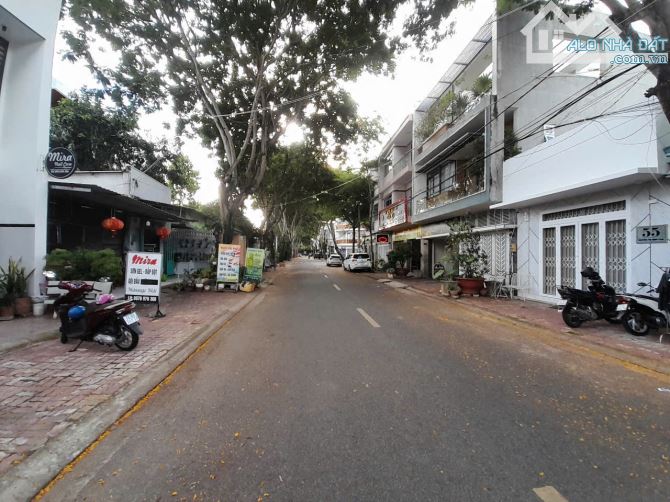 CẦN BÁN LÔ ĐẤT 262m2 MẶT TIỀN NGUYỄN THỊ MINH KHAI- TRUNG TÂM BÀ RỊA , GÍA 8.8 TỶ CÓ TL