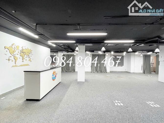 Cho thuê sàn văn phòng 200m2 giá 30 triệu tại phố Nguyễn Hoàng - Mỹ Đình