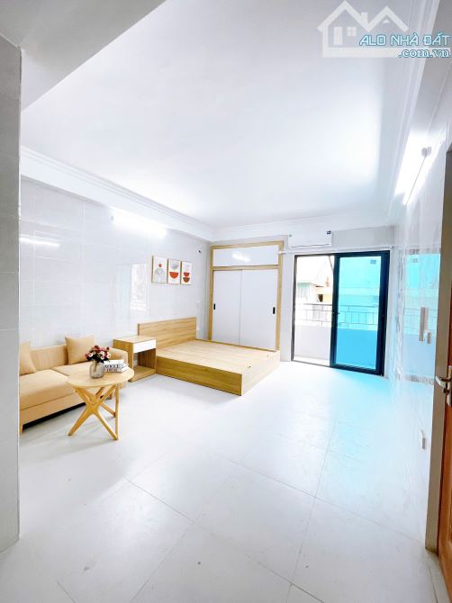 Cho Thuê CCMN Ngõ 20 Đường Mỹ Đình Nam Từ Liêm 30m2 Studio Ban Công Cửa Sổ Thang Máy 12p