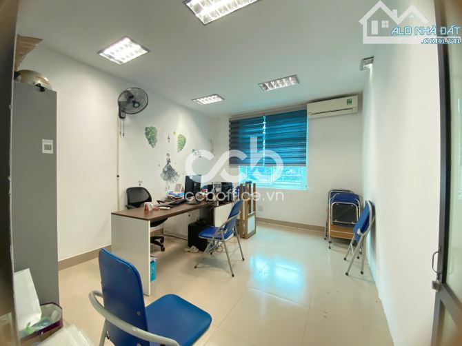 Cho thuê văn phòng giá rẻ dt 70m2 giá 12 triệu, chia sẵn 3 phòng tại kv phố Hàm Nghi, NTL