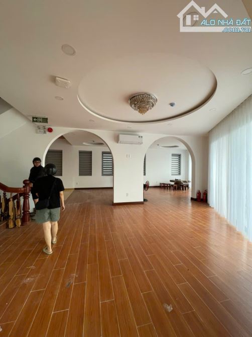 CHO THUÊ MẶT BẰNG GÓC 2 MẶT TIỀN Đ.PHẠM HUY THÔNG 380m2