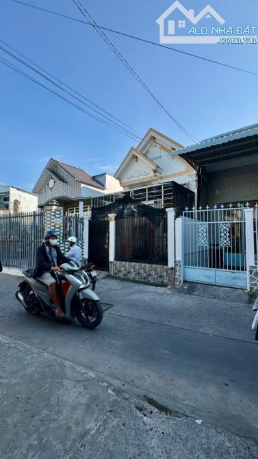 Cho Thuê Nhà Hẻm 359 Nguyễn Văn Cừ Gần Đại Học Kinh Tế, Cao Đẳng Y