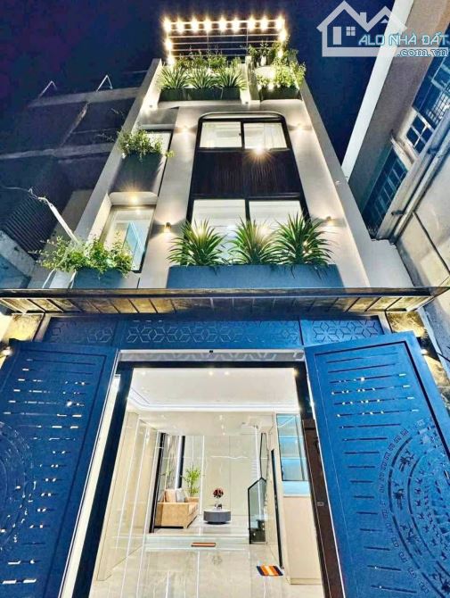 BÁN NHÀ ĐẸP NƠ TRANG LONG. BÌNH THẠNH. GIÁ 2 TỶ550/75M2(5MX15M). 5 LẦU. SỔ HỒNG SẴN.