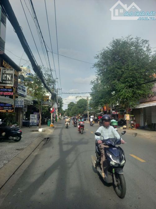 Bán nhà Phạm Văn Chiêu, 10x30, 6 tầng, 31 phòng, phường 8, Gò Vấp, giá 39,5 tỷ
