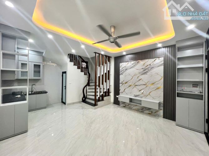 Bán Nhà Riêng Ngõ 6 Hà Trì 1 Diện Tích 34m2, 5 Tầng Mới Đẹp Giá 6,8 Tỷ