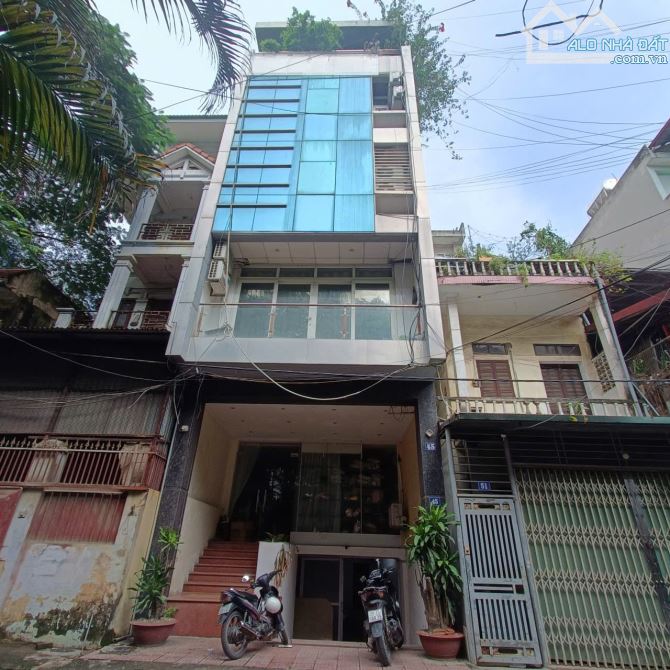 Cho thuê văn phòng 136 Hồ Tùng Mậu diện tích 35m2 giá 5tr5