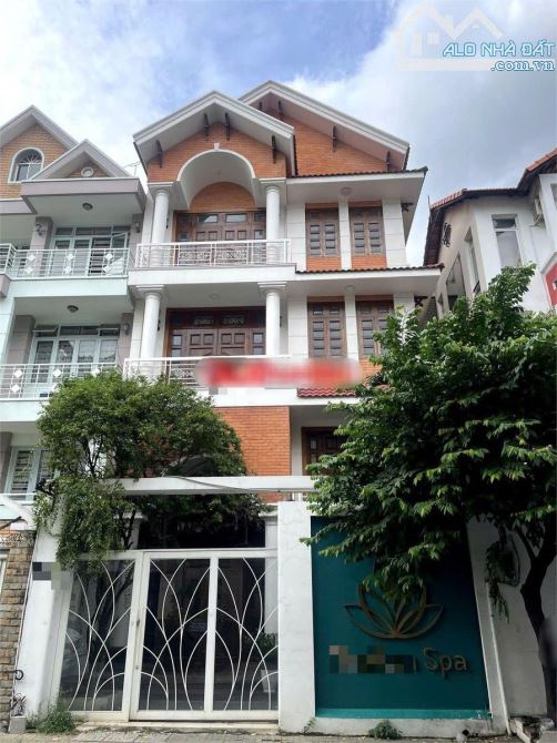 Cho thuê Biệt thự Villa 550m2- MT khu Phan Xích Long, P2, Phú Nhuận -6mx20m-1T 4L 8P-85 Tr