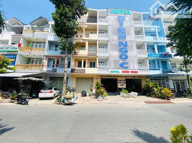 Cho thuê Văn Phòng Trục Chính KDC Phú An,DTSD 400m2, Phòng Rộng Mới Giá 12tr