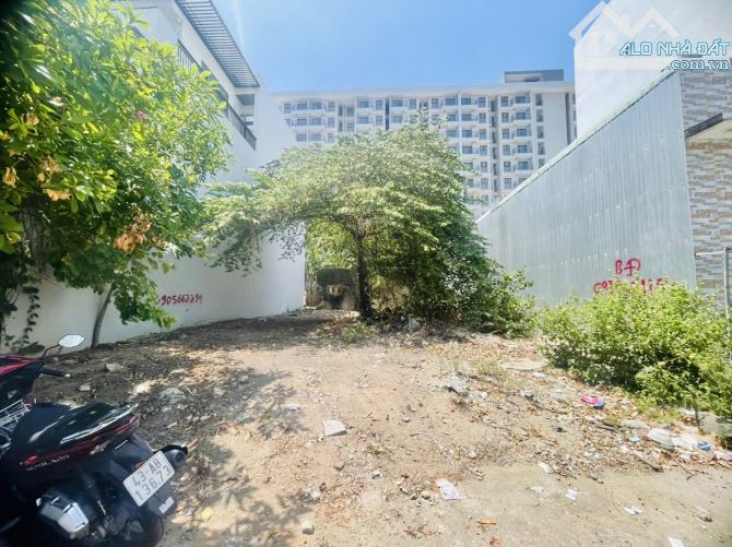 BÁN ĐẤT MT ĐƯỜNG 5M5- SÁT TRỤC ĐƯỜNG HỒ XUÂN HƯƠNG -175M2 -NGANG 10M- GẦN BIỂN- 15.3 TỶ