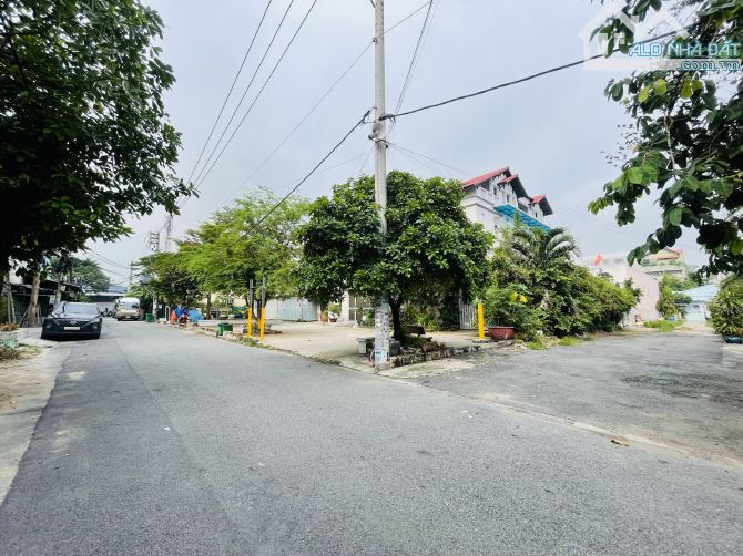 Giá rẻ, MẶT TIỀN 200m2( 10 x 20 ) chỉ 13.x TỶ, ngay HBC Giga Mall Thủ Đức