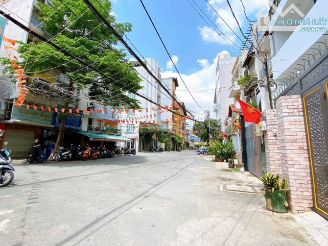 Giá rẻ, Hẻm xe hơi QUẬN 3, 135m2( 5.5 x 25 ) khu xây hầm 6 Tầng, chỉ 16.35 tỷ tl