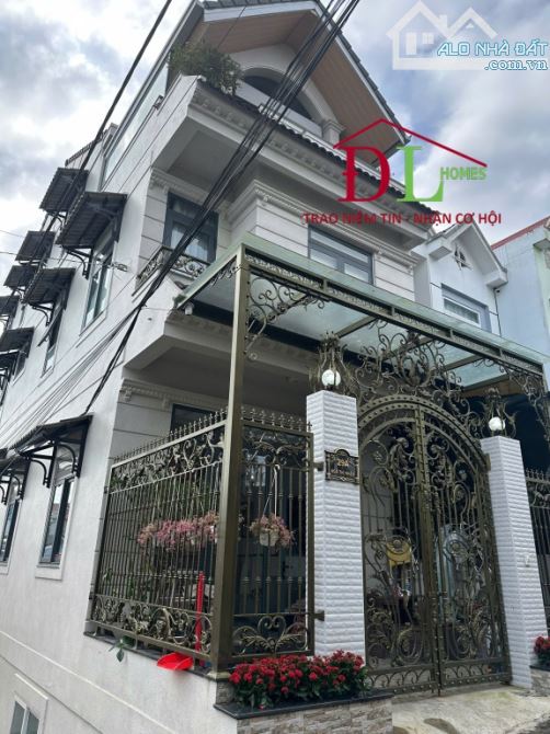 Bán nhà 2 mặt tiền Ngô Thì Nhậm Phường 4 Đà Lạt thích hợp an cư