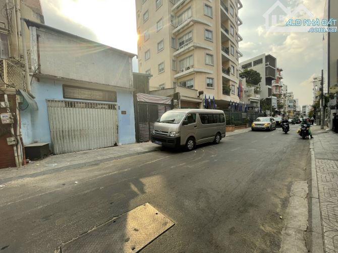 Góc 2MT Thạch Thị Thanh, Tân Định, Quận 1 - 10*18, 140m2 - 58 tỷ. Pháp lý chuẩn.