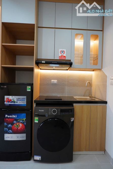 Cho Thuê CCMN 322 Mỹ Đình Nam Từ Liêm 25m2 Gác Xép Cửa Sổ Thang Máy Giặt Riêng Trống 20P