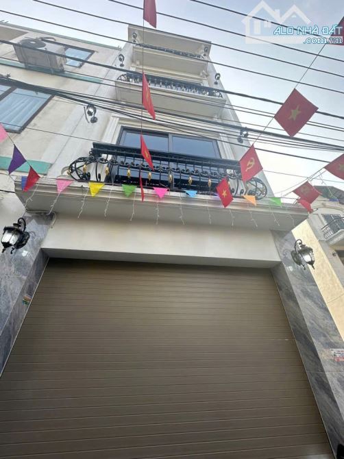 BÁN NHÀ VĂN QUÁN_PHÂN LÔ,Ô TÔ VÀO NHÀ_DÂN XÂY_2 THOÁNG_TIỆN ÍCH NGẬP TRÀN_46M² x3T_9 TỶ 75