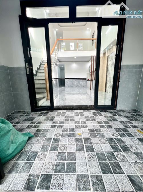 2.95 TỶ – NHÀ 2 TẦNG ĐẸP GẦN TÔ KÝ, SÁT GÒ VẤP, SHR, CÔNG CHỨNG NGAY